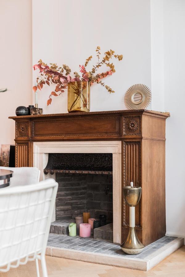 Traditional Chic, High Ceilings' Apt Aircos And Garage Anversa Esterno foto