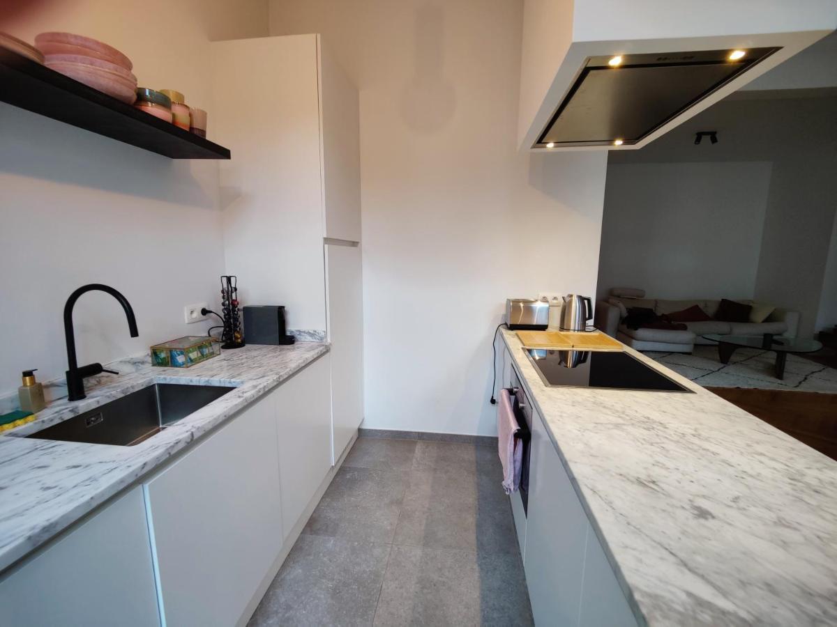 Traditional Chic, High Ceilings' Apt Aircos And Garage Anversa Esterno foto